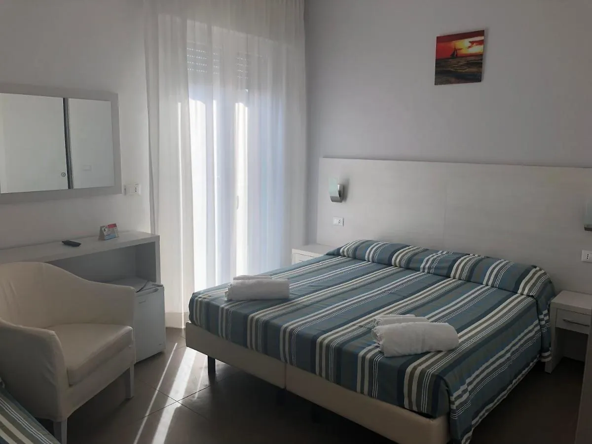 Hotel Gin Rimini Italia